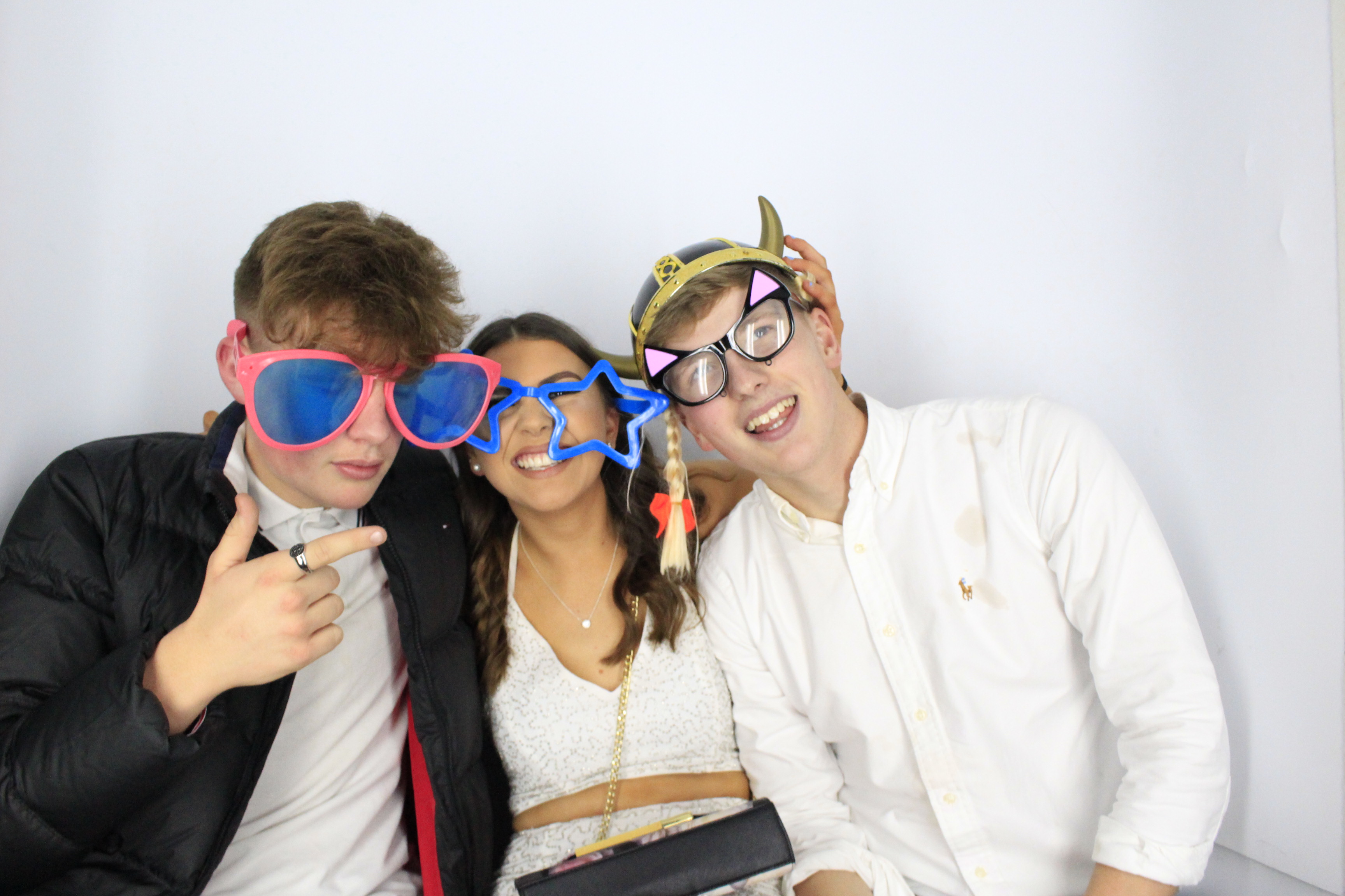 Issy & Alice's 18th Birthday Party | View more photos from the event at gallery.myphotoboothexperience.co.uk/u/MyPhotoBoothExperienceLtd/Issy-Alices-18th-Birthday-Party